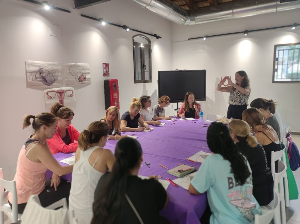 Curso suelo pelvico grupo mujeres castellon lucena